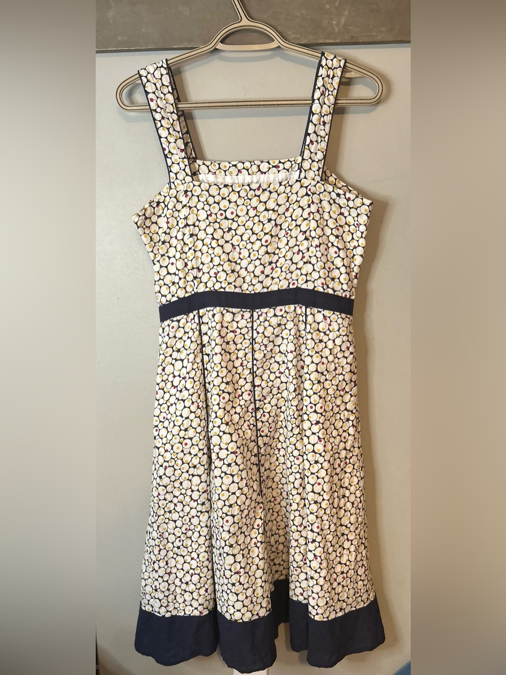 Classic tea dress - Picture 5 of 11